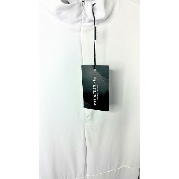 Pretty Little Thing White Bodysuit with Black Border and Stripe $15 - Picture 1 of 6